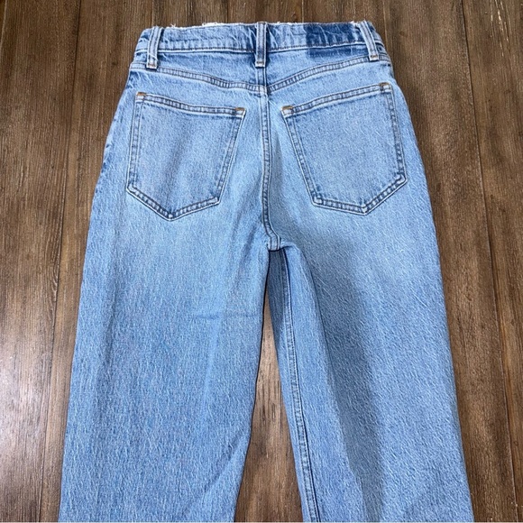 Abercrombie & Fitch The 90s Straight High Rise Jeans 26 / 2 Long - Picture 10 of 12